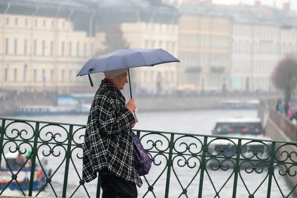 Дождь в Питере. Петербург осень дождь. Дождь и холод в Питере. Три дня дождя.