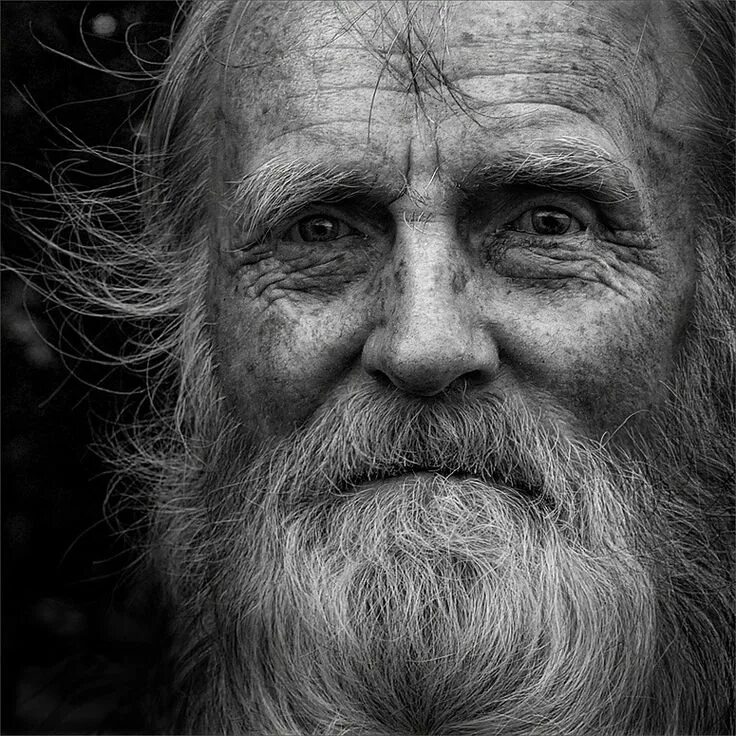 Старый мужчина лицо. Портрет пожилого мужчины. Лицо старика. Фотопортрет старика. Добрые глаза.