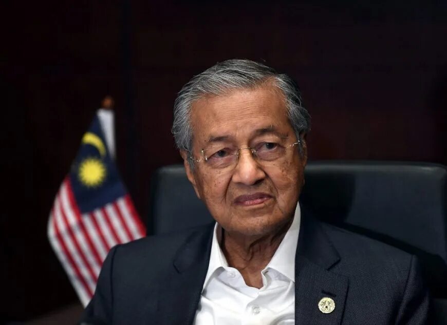 Министр малайзии. Махатхир Бин Мохамад. Премьер-министр Малайзии Махатхир Мохамад. Махатхир Мохамад премьер-министр Малайзии (1981-2004; 2018-2020 г.). Махатхир Мохамад 2023.