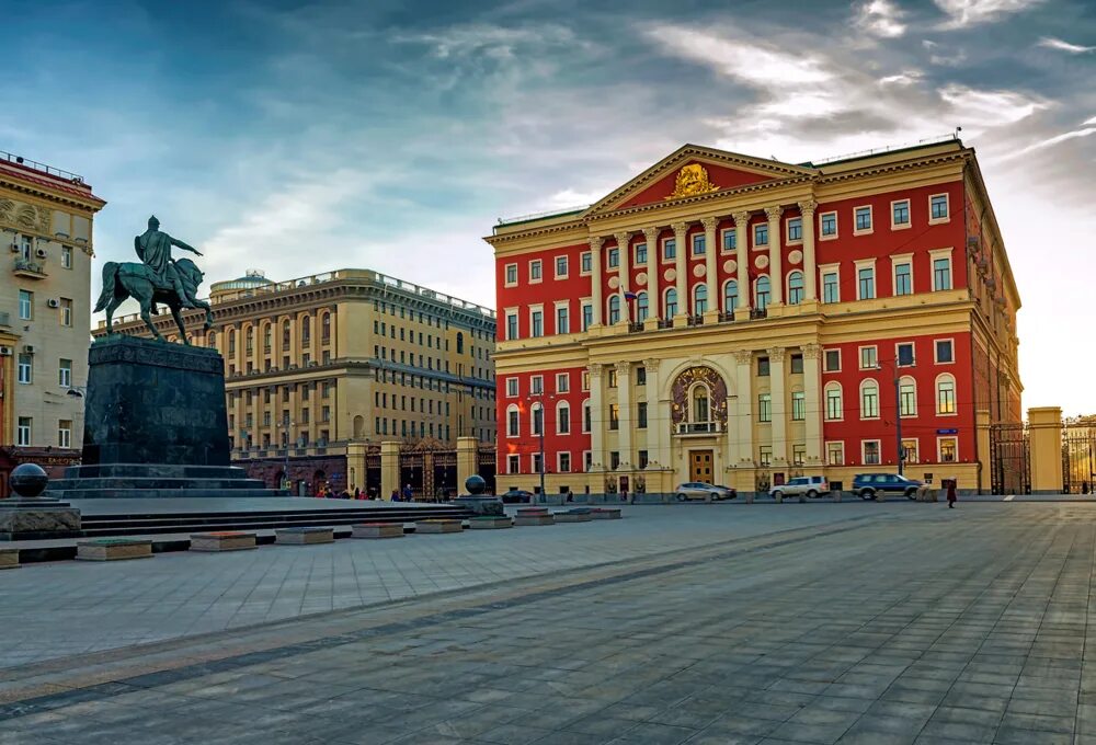 Тверская пл. Тверская площадь Москва. Тверская площадь Казаков. Тверской сквер Москва. ЦАО, Тверская площадь.