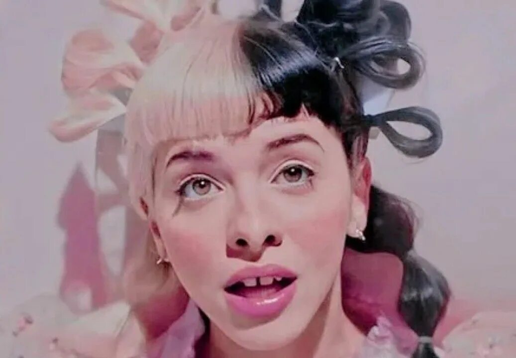 Melanie martinez nurse's office. Crybaby coloring book melanie martinez. Goddess melanie office. Nurses office melanie. Nurses office melanie.