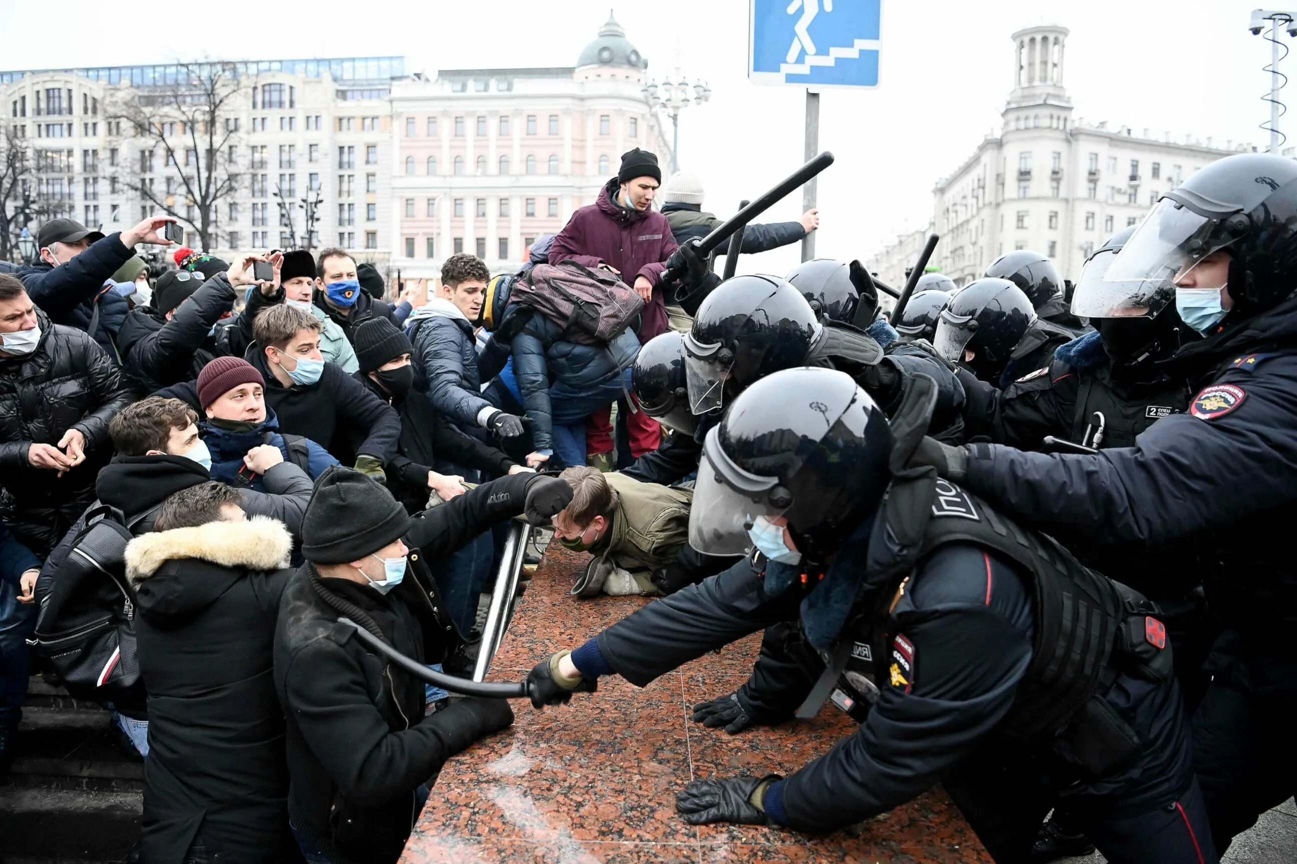 Массовые беспорядки в Москве. Массовые протесты в России. Массовые протесты в Москве. Массовые беспорядки РФ. Управление против власти