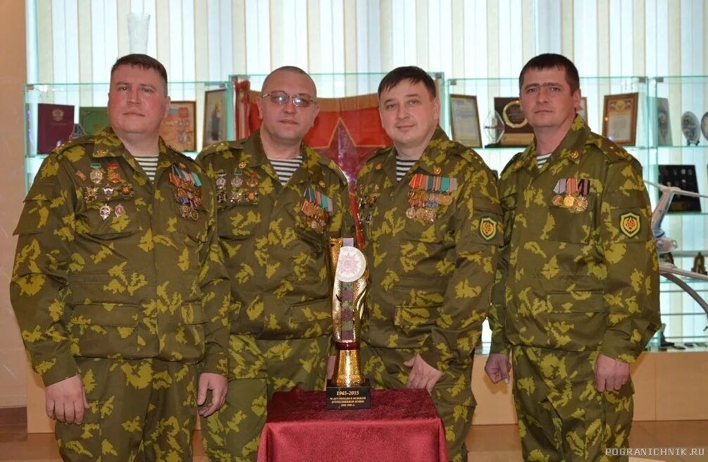 Березка пв. Камуфляж Березка ПВ КГБ. Камуфляж берёзка пограничный. Камуфляж пограничника Березка. Советский камуфляж Березка ПВ КГБ.