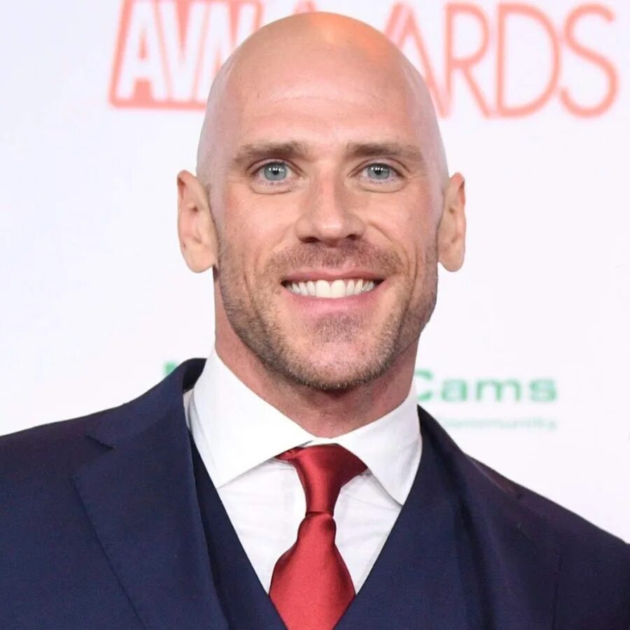 Джон синс. Джон синс врач. Как зовут лысого из бразерс. Как зовут лысого из бразерс. Как зовут лысого из бразерс.