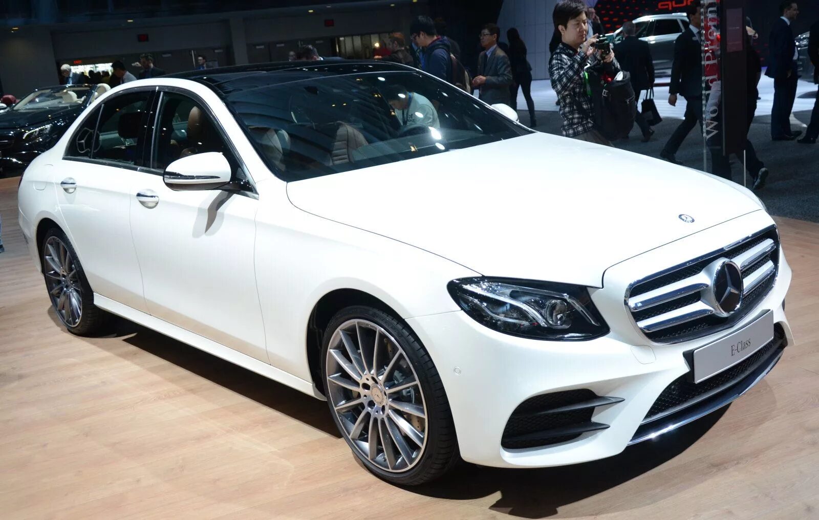 E класс e 200. Мерседес e 2017. мерседес бенц е200 2017. mercedes e350 2017. mercedes e class 2017.