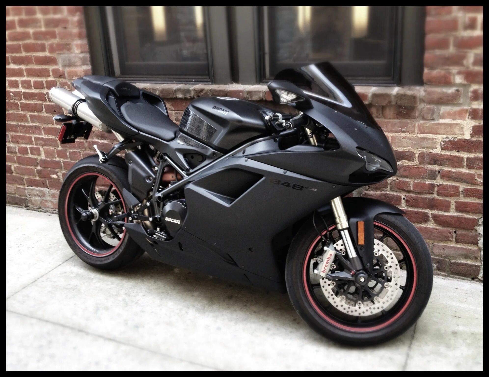 Ducati 848 черный. Спортбайк Ducati черный. Дукати 848 Эво чёрный. Дукати мотоцикл черный матовый.