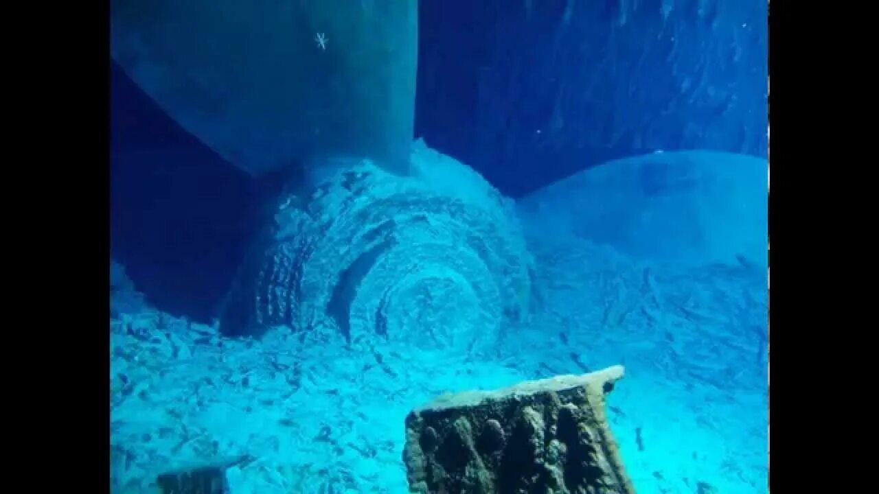 Затонувший Титаник. Затонувший Титаник внутри внутри сейчас. Подводный музей Британик. Титаник под водой 2022.