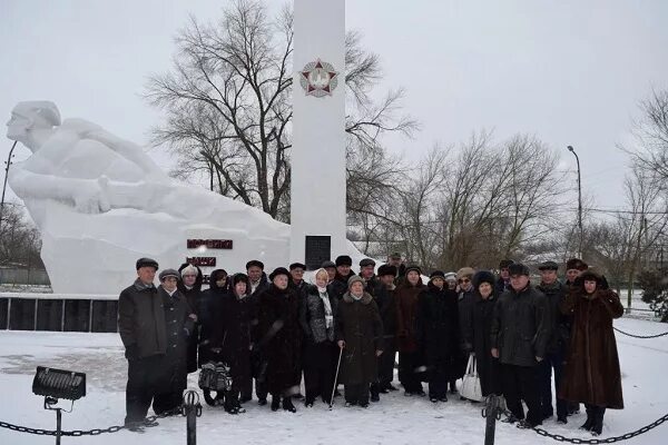 Ставропольский край Левокумский район село Левокумское. Левокумский район Величаевское парк героев. Парк в Левокумское Ставропольский край. Вечный огонь с. Левокумское. Прогноз погоды левокумское ставропольский край