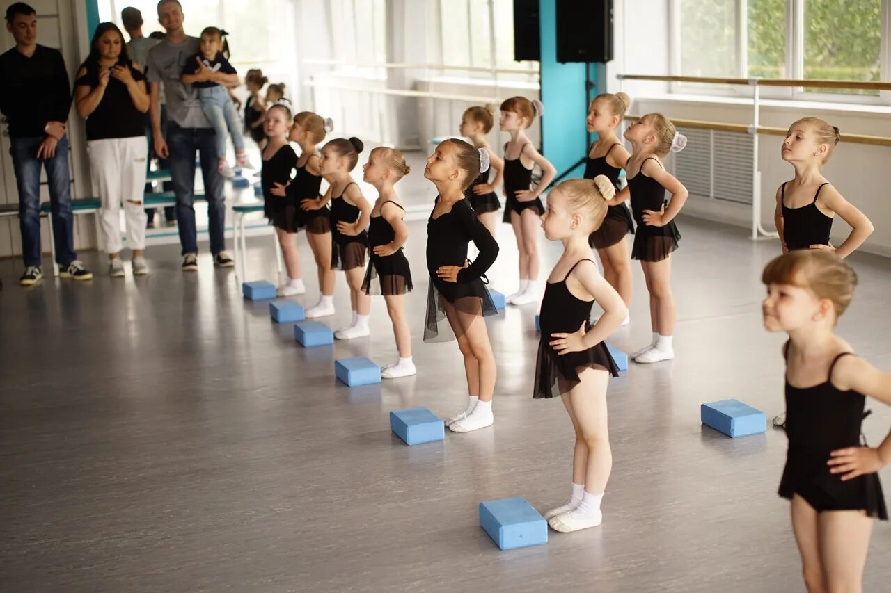 Академия танца Пенза. Танцевальные кружки для детей от 9 лет Курган. Школа танца олеон Пенза. Школа танцев пенза