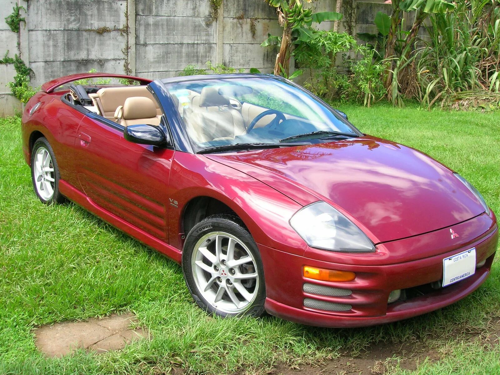 Мицубиси эклипс цена. Mitsubishi Eclipse Spyder 2001. Mitsubishi Eclipse Spyder. Mitsubishi Eclipse Spyder 2001 года. Mitsubishi Eclipse Spyder 2001 GTS.