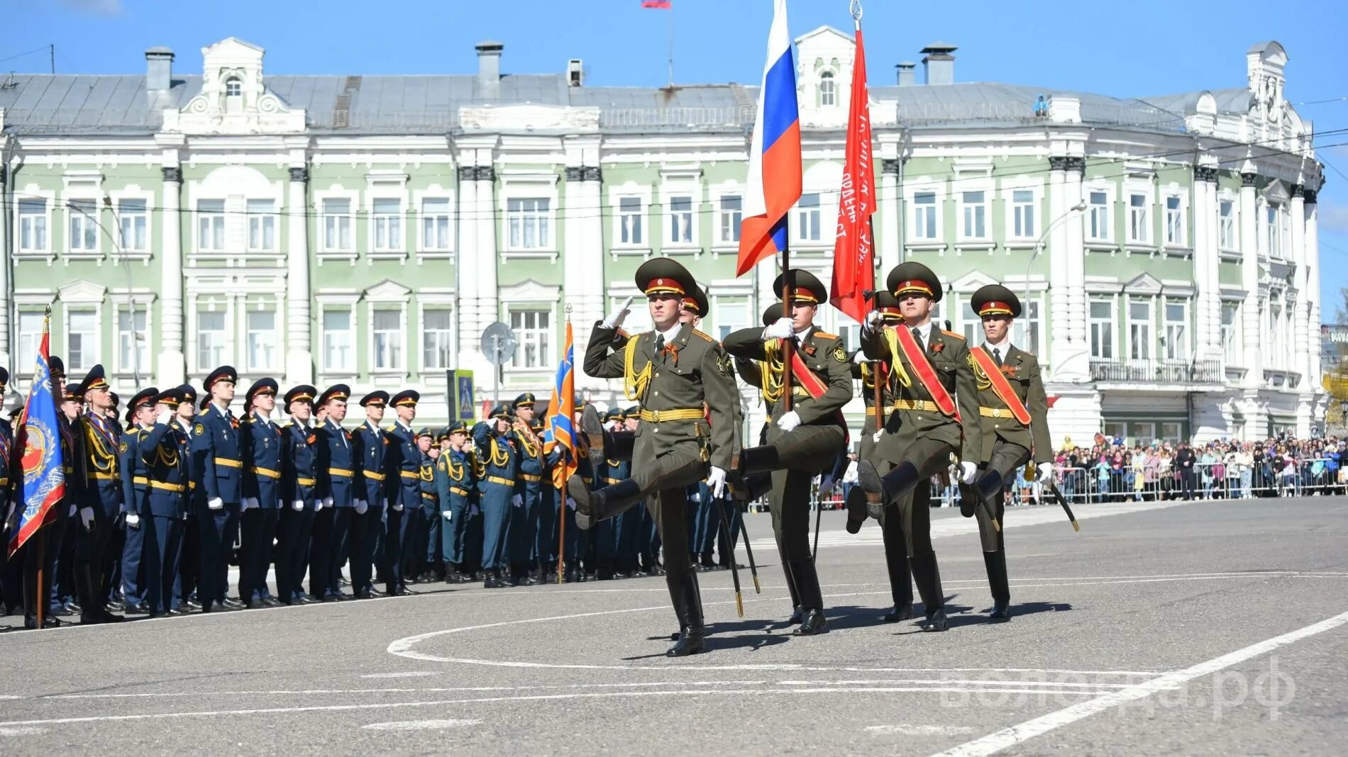 1 мая вологда. Парад Победы Вологда 2022. Парад Победы Вологда. Парад в Вологде 9 мая 2022 года. Парад 9 мая Вологда.