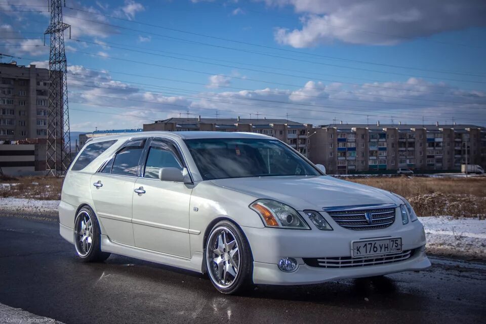 Mark blit. Toyota Mark 2 Wagon Blit 110.