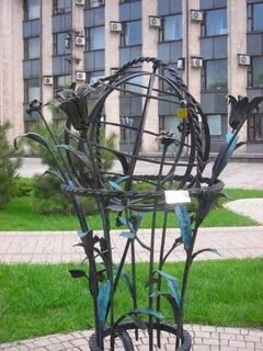 Парк кованых фигур донецк