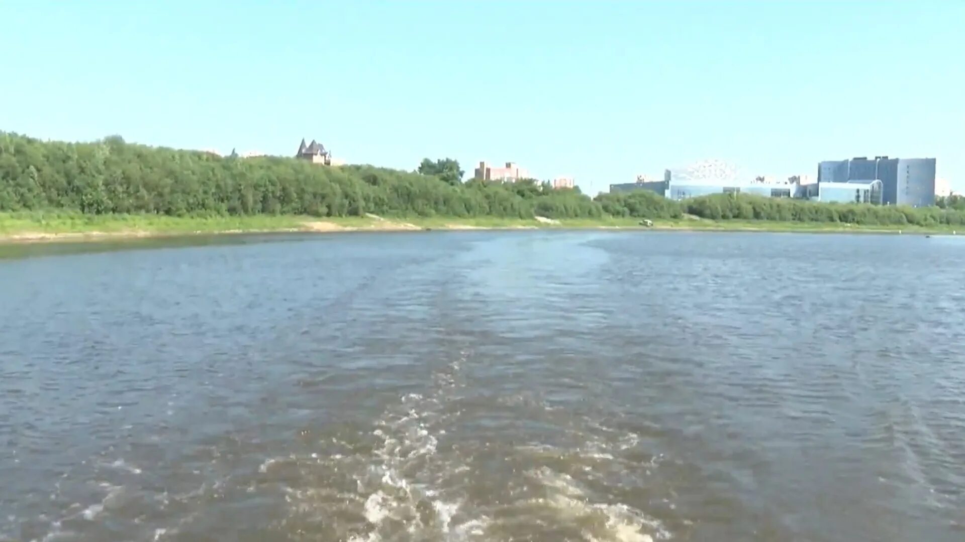 Вода в реке тура тюмень сегодня. Уровень воды в туре Тюмень. Река тура. Вода река. Река тура Тюмень.