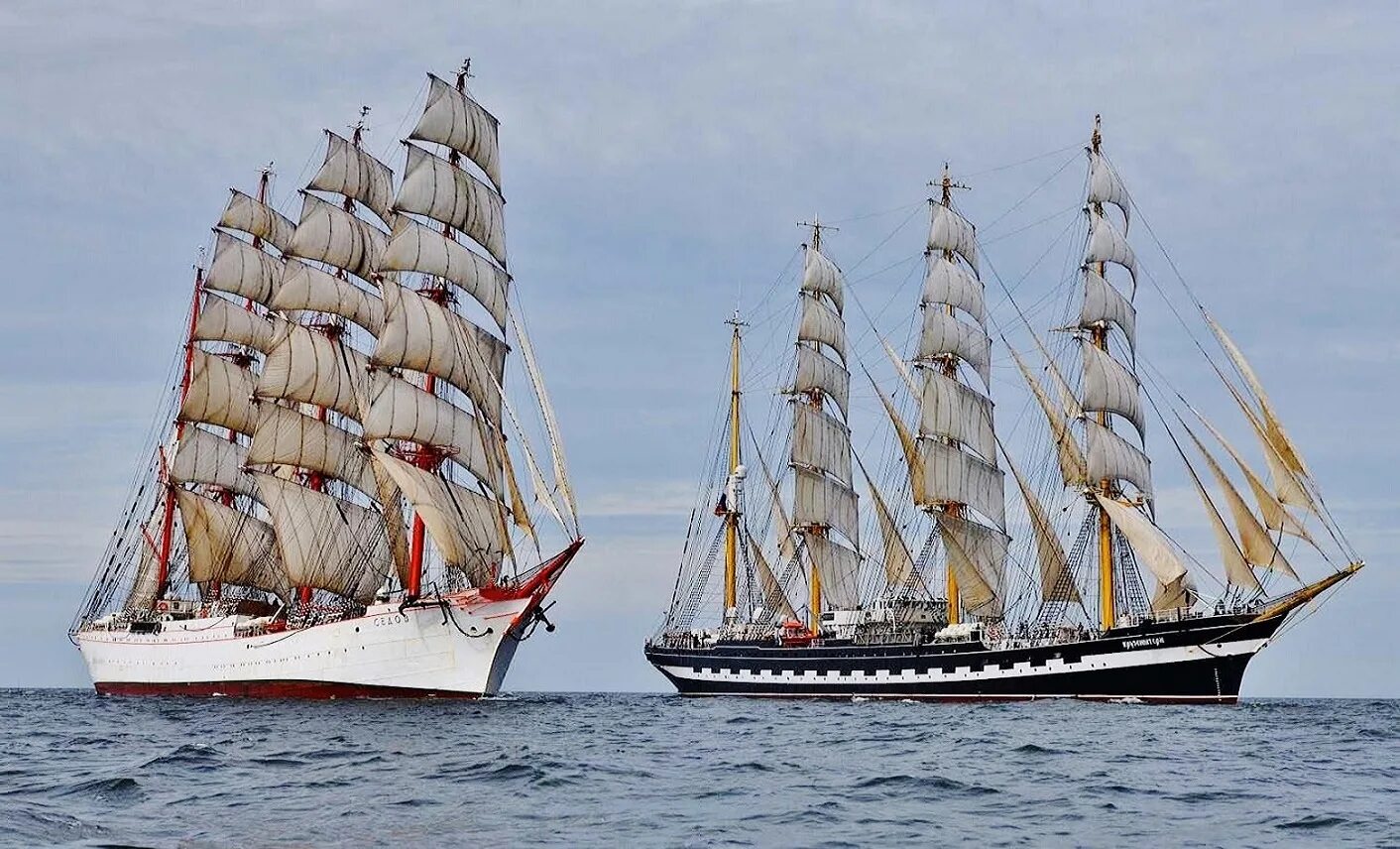 Как называется где стоят корабли. Как называется где стоят корабли. Рангоут парусных судов 17 века. Круизный лайнер гармония морей/harmony of the seas. Аврора корабль музей.