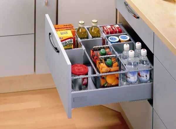 Купить ящики для хранения кухня. Наполнение кухонных шкафов. Выдвижные ящики для хранения. Перегородки в выдвижных кухонных ящиках. Выдвижные ящики для овощей.