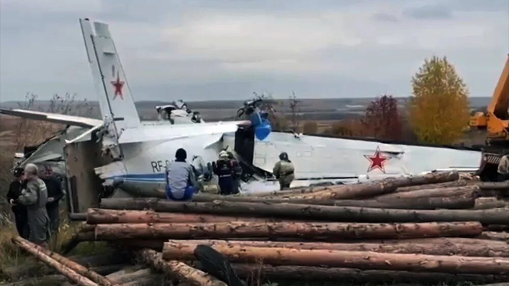 Самолет разбился 12.03. Катастрофа л410 в Мензелинске. Крушение самолета l 410 в Мензелинске место крушения. Катастрофа l-410 в Татарстане.