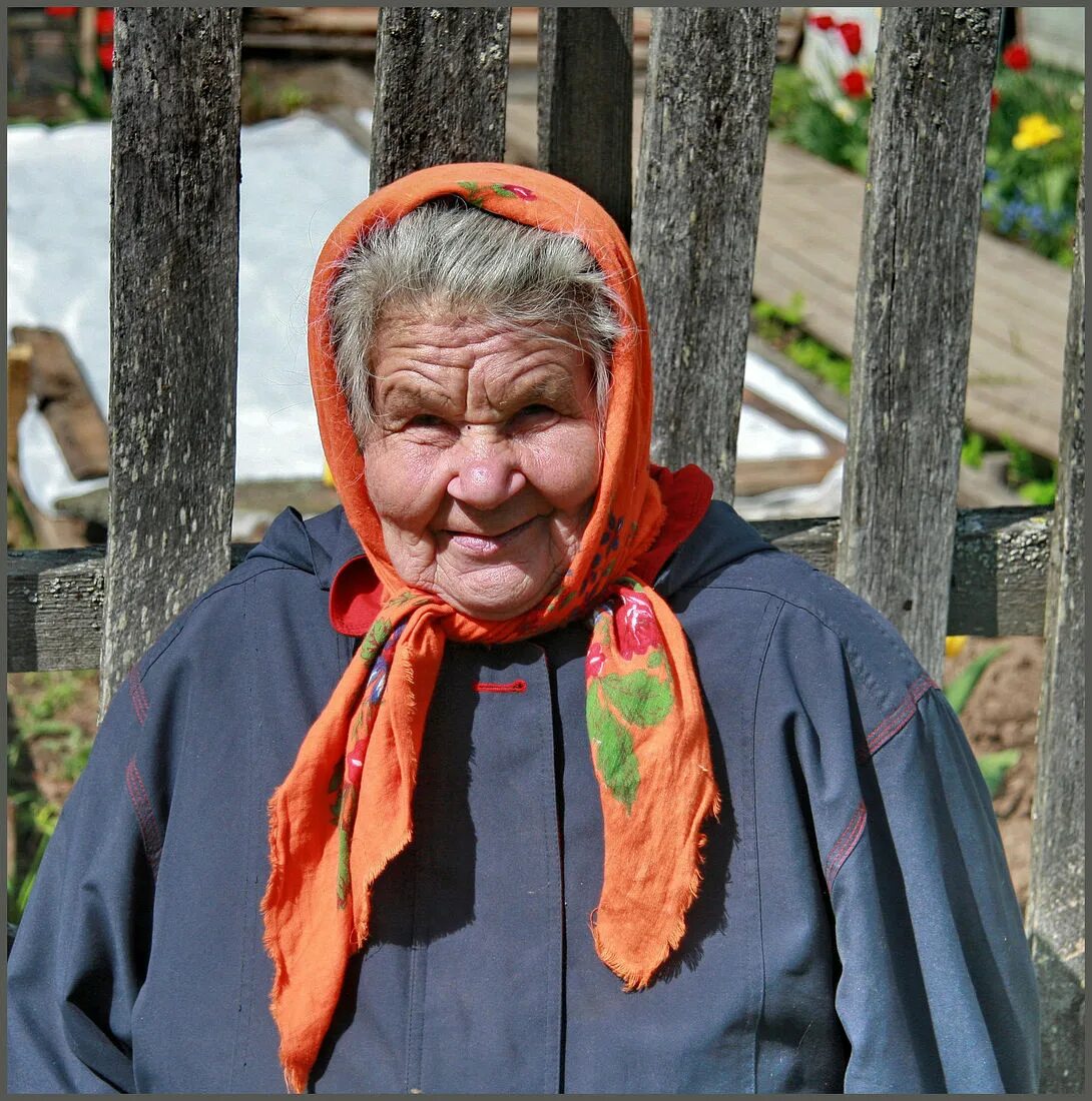 Фото крупно бабушек. Старая бабушка. Злая бабушка. Фото бабушки.