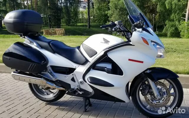Honda st1300. 1300 бел. Yamaha fjr 1300 2016. Honda ctx1300 2014. 1300 бел.