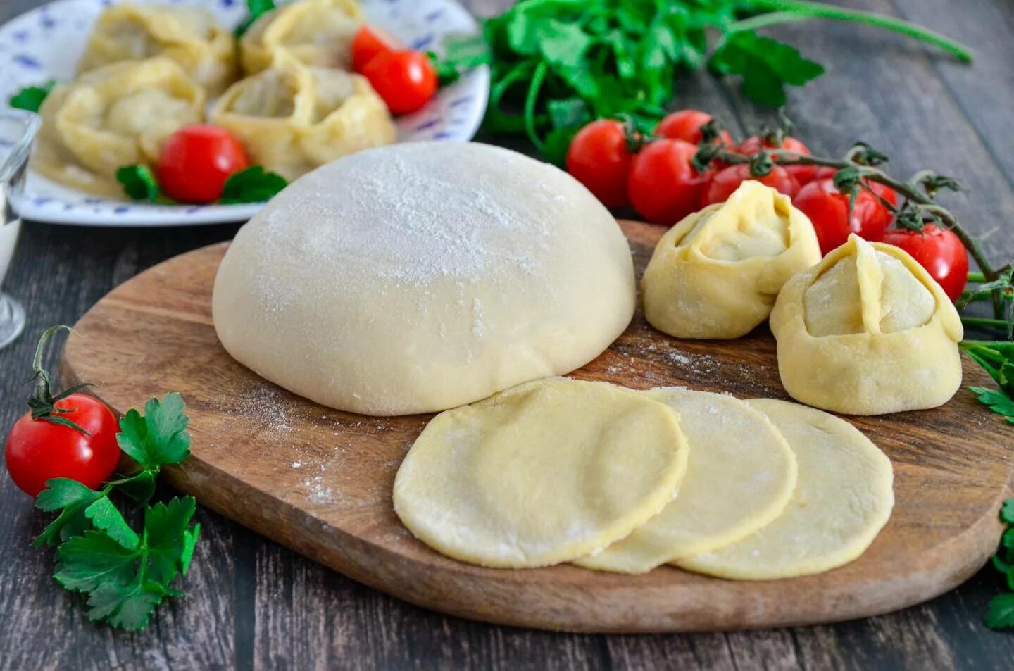 Тесто для пельменей с уксусом. Тесто для мантов. приготовление теста для мантов. тесто для пельменей. тесто для мантов вкусное.