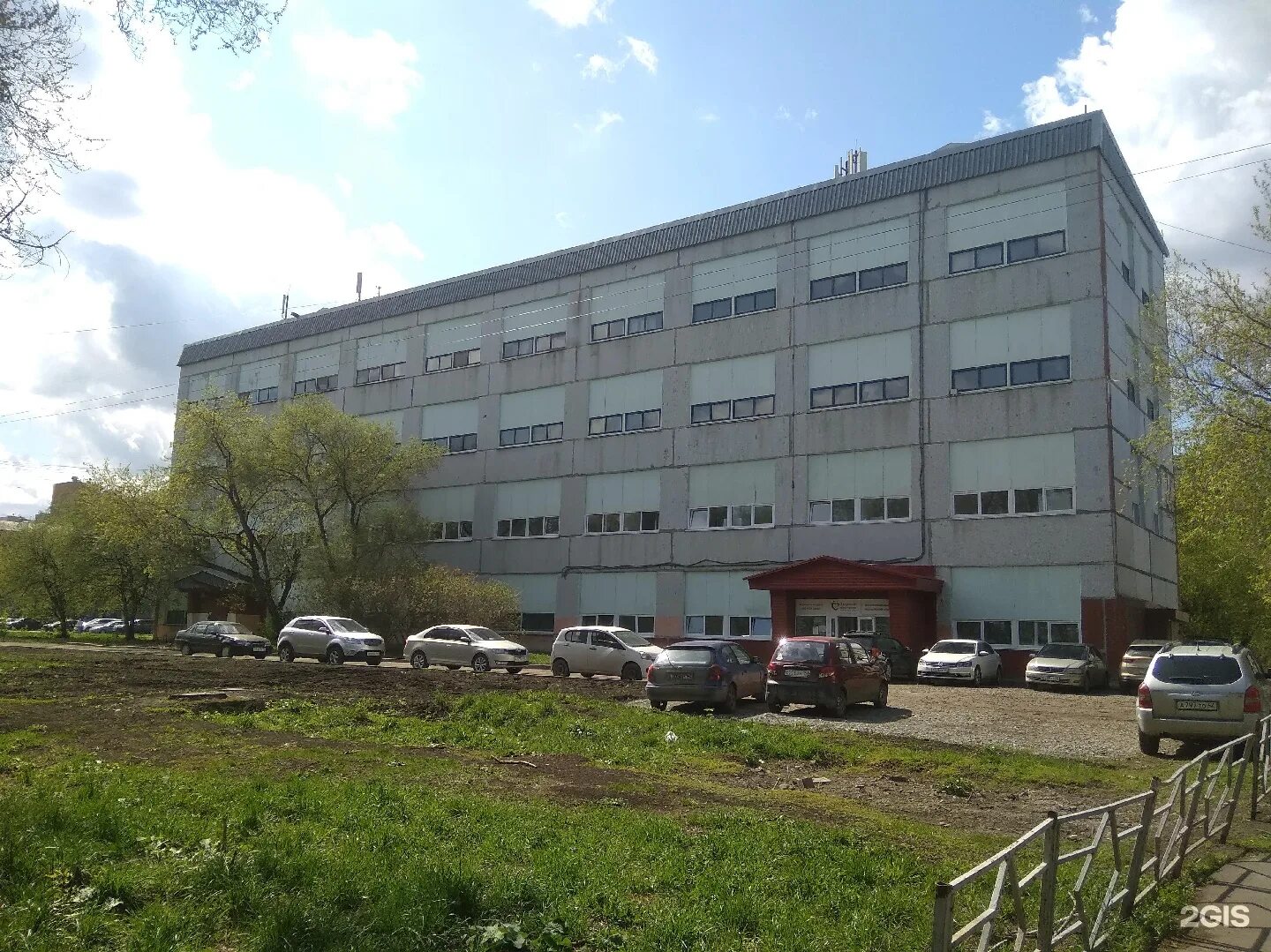 Проезд строителей 16. Бульвар строителей 24б кемерово здоровое поколение. бульвар строителей 24б кемерово. бульвар строителей 42 кемерово. бульвар строителей 24 кемерово.