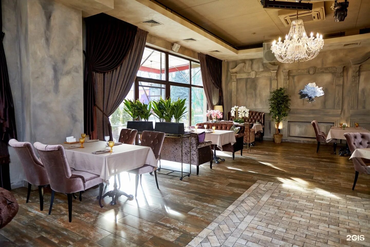 Рестораны краснодара лучшие. Ресторан краснодар можайское шоссе. Ресторан чо чо краснодар. Хаяо краснодар ресторан. Ресторан мост в краснодаре на кубанонабережной.