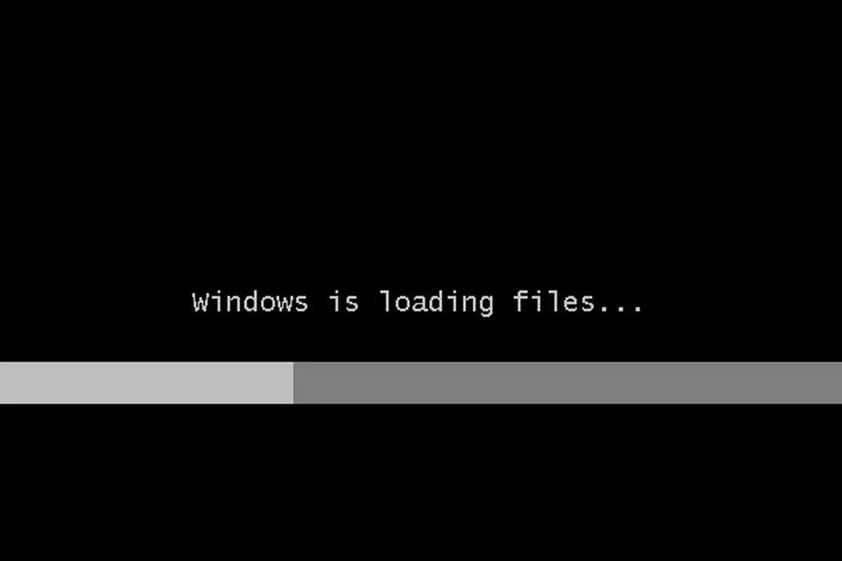 Load files com. Windows is loading files. Loading files при включении. Windows loading files перезагрузка. Windows 10 Stuck on loading.