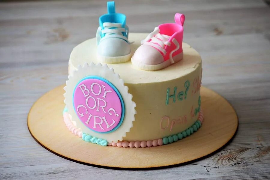 Гендер тортик. Гендерный торт. Торт на гендер пати. Торт на определение пола. Гендерный торт.