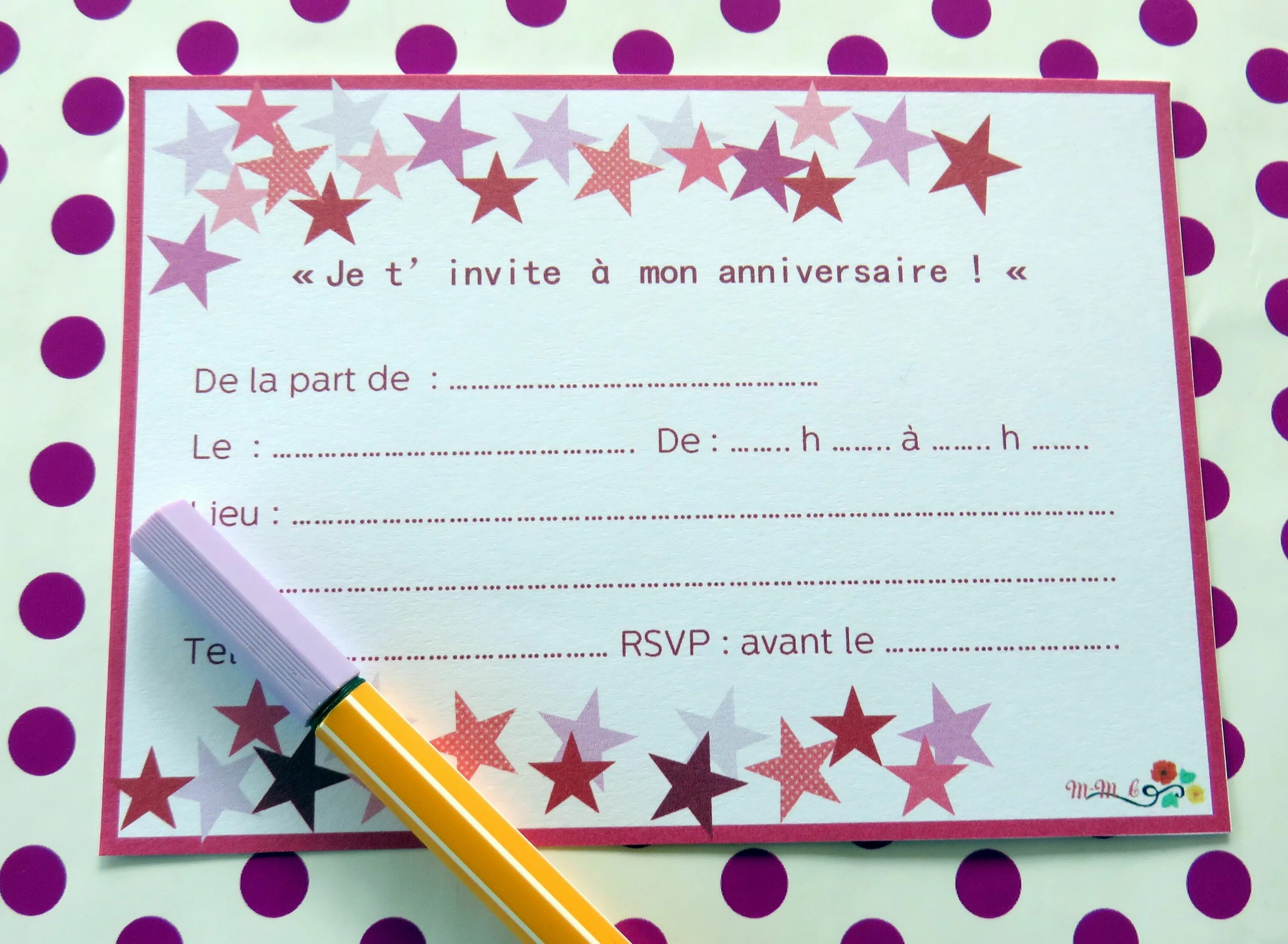 Carte d Invitation pour anniversaire. Invitation d'anniversaire. Carte d'Invitation. Exemple carte d'Invitation d'anniversaire.