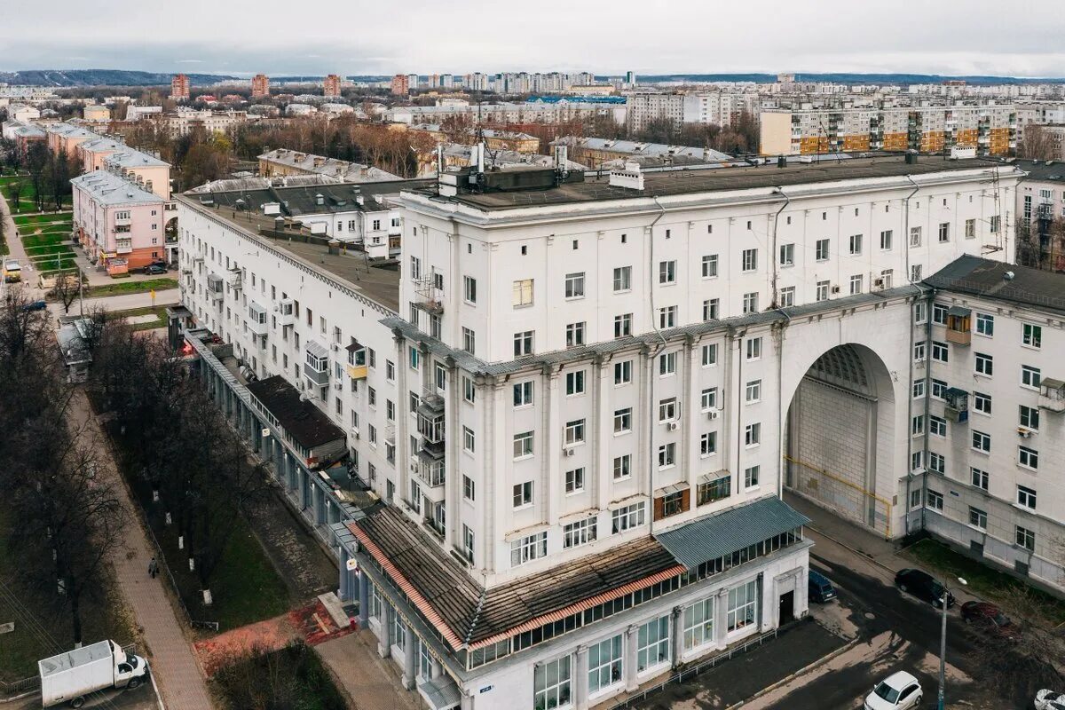 Соц город. Серобусыгинский дом в нижнем новгороде. бусыгинский квартал нижний новгород. серый бусыгинский дом нижний новгород. бусыгинский дом в нижнем новгороде.