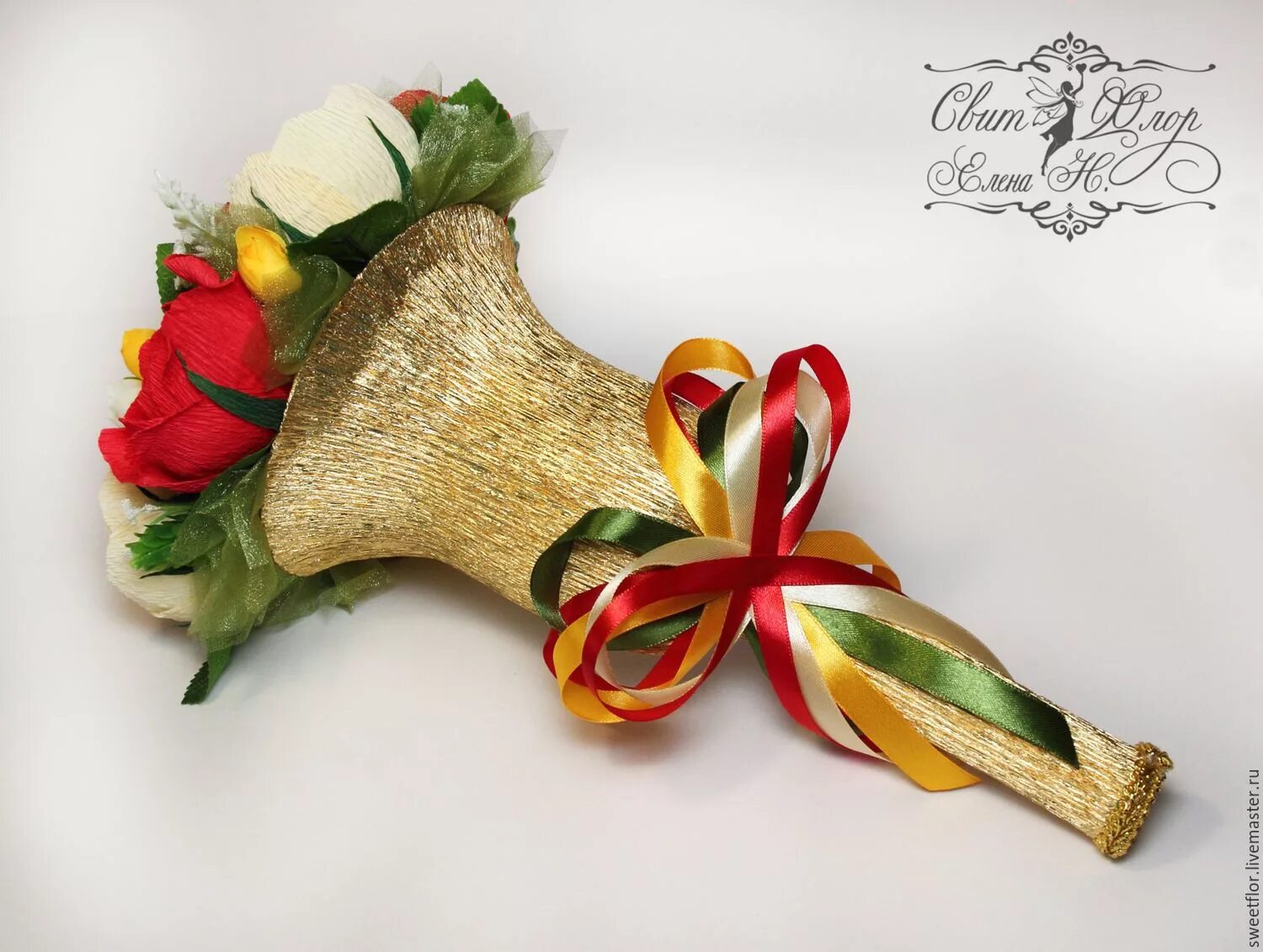 Подарок школе. Сувениры для выпускников. Сувениры для выпускников 4 класса. Подарки школьникам на выпускной. Необычный букет на последний звонок.