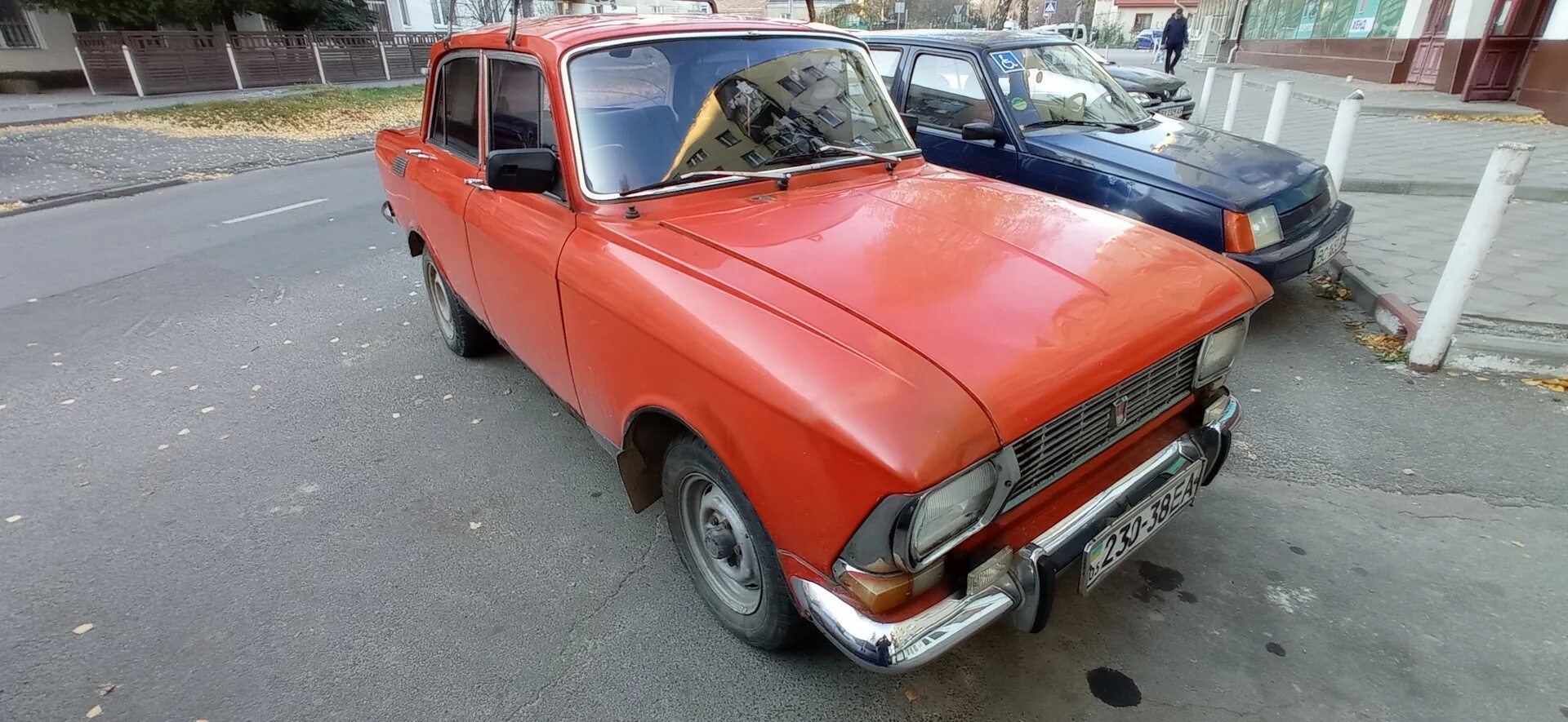 Москвич 2140 голубой. Москвичи и москвички. Азлк 412 ралли. Бампер от ваз на москвич 2140. Азлк 2140 и девушки.