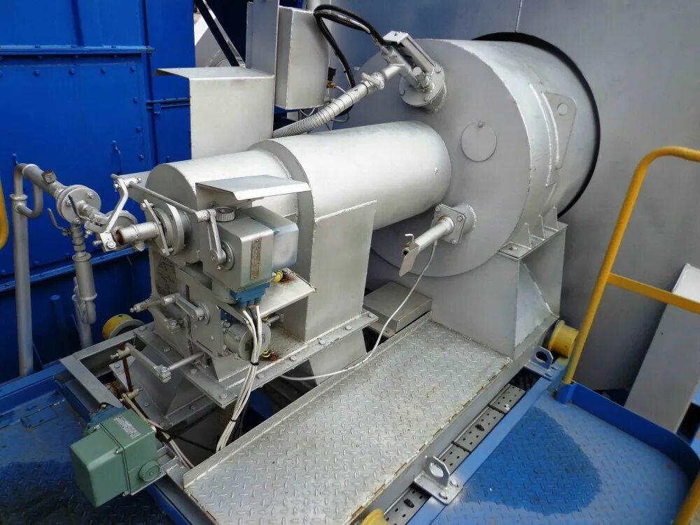 агрегат топочный дс-158. теплогенератор газовый промышленный с футеровкой 1,2 мвт. топочный агрегат зерносушилки. топочный блок дизельный теплогенератор тгв-250. печь калита с чугунной топкой.