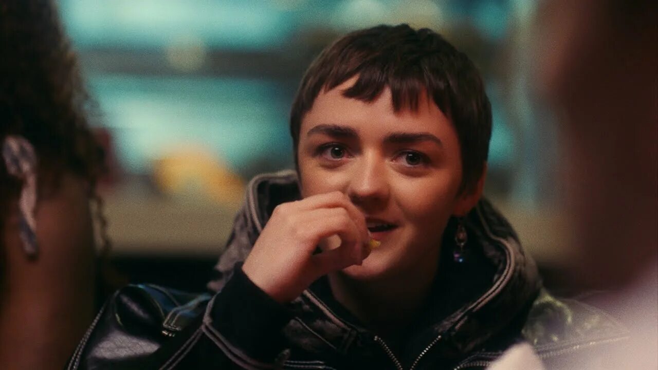 She s on. Jp cooper. Jp cooper she's on my mind девушка из клипа. She s on. Jp cooper she's on my mind.