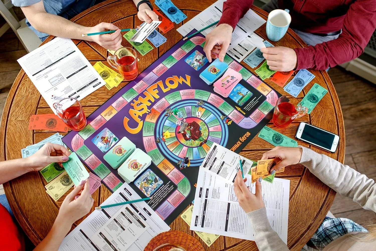 Старинные настольные игры. New world (игра). Настолки отзывы. Стиль жизни настольные игры. Настольные игры для компании с карточками и песочными часами.