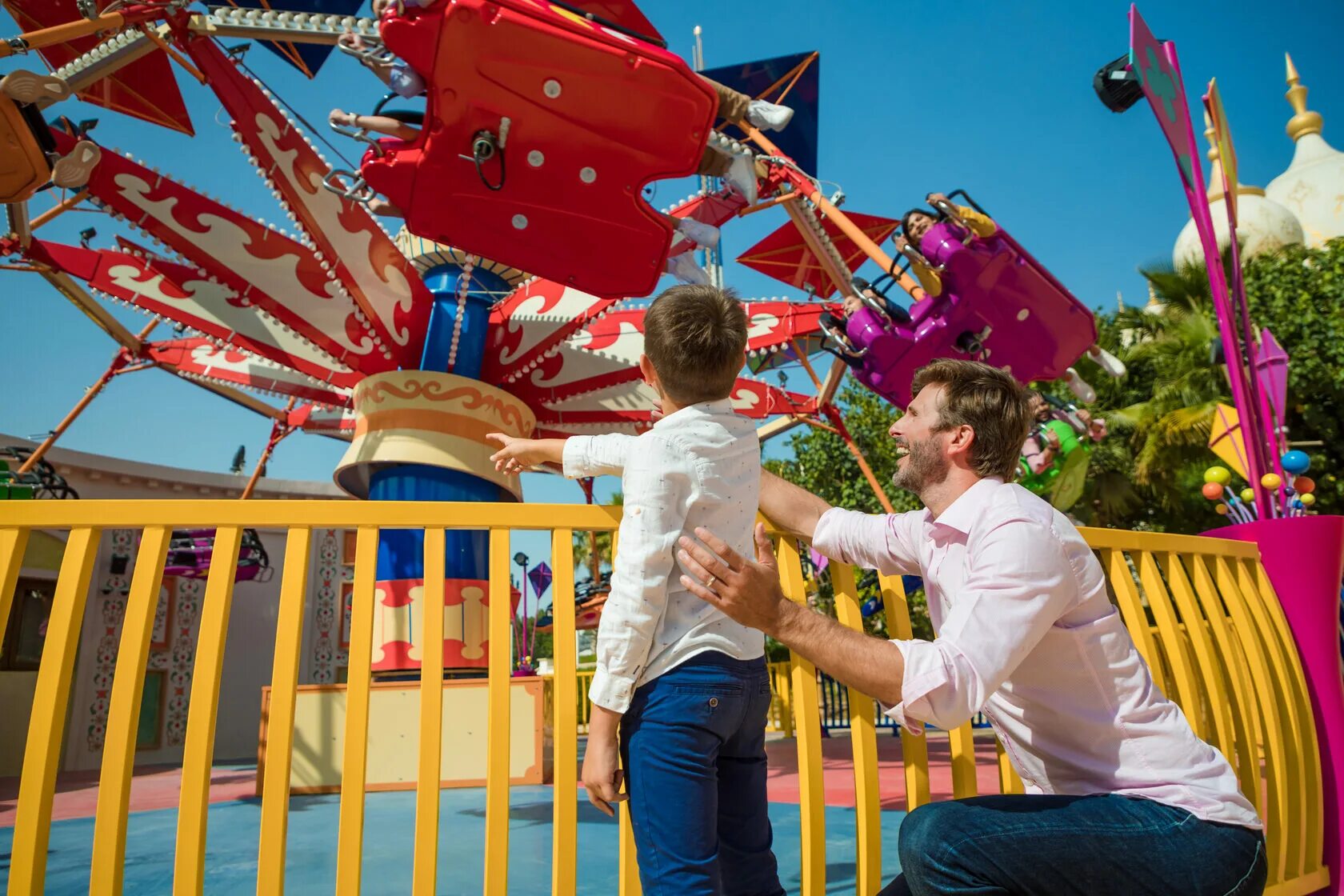 Парки развлечений в дубае. Парк развлечений Dubai Parks and Resorts. Болливуд парк в Дубае. Дубай парк аттракционов Bollywood. Болливуд Дубай аттракционы.