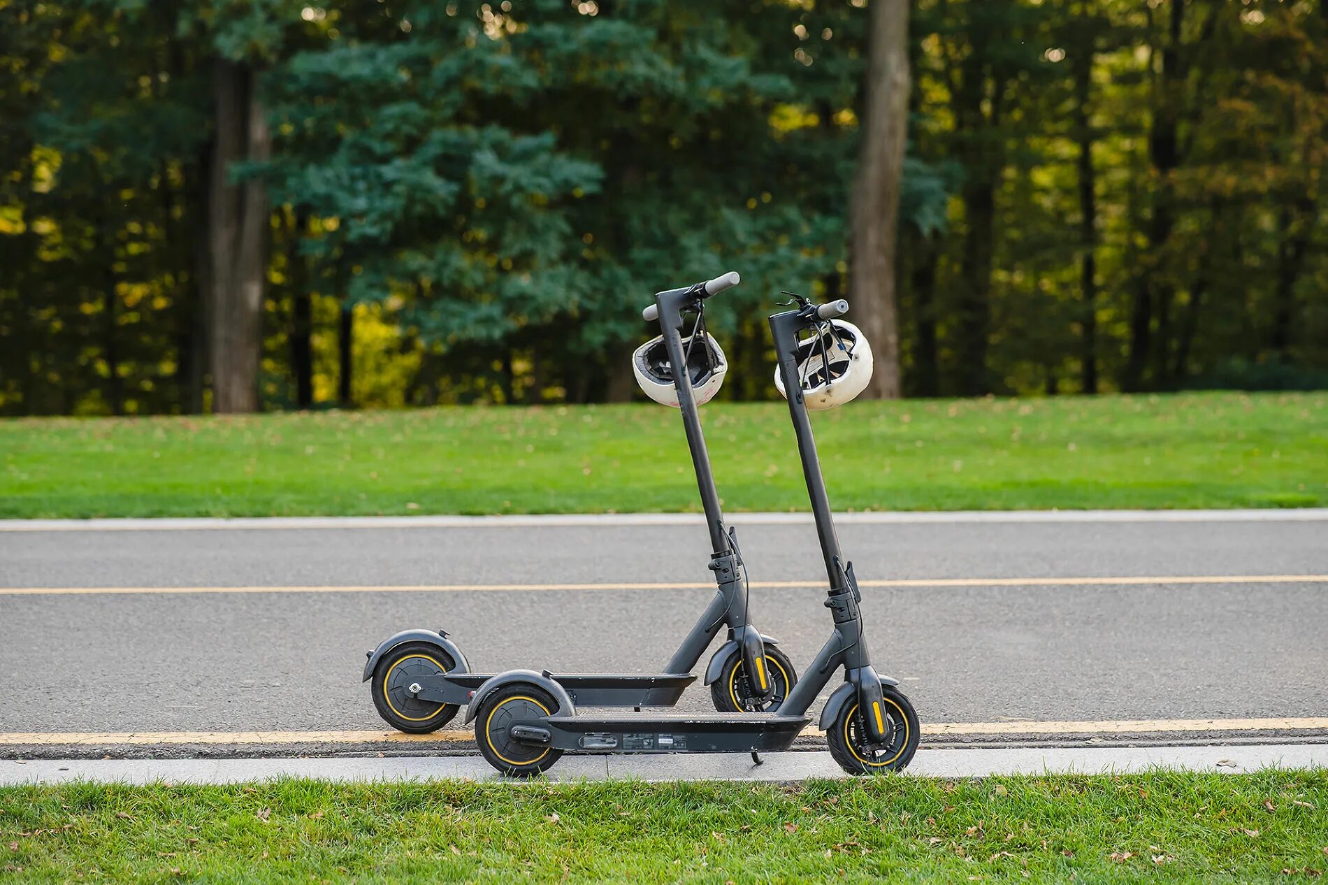 Самокат в йошкар оле. Электросамокат e-Scooter. Электросамокат 2023. Электросамокат giant 2023. Электрический самокат и гироскутер.