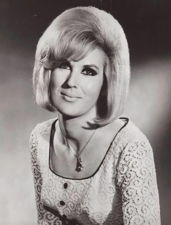 Дасти спрингфилд. Дасти спрингфилд в молодости. dusty springfield в молодости. springfield dusty springfield.