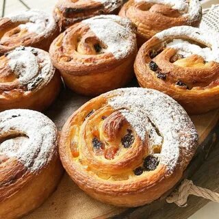 Улитка с изюмом
