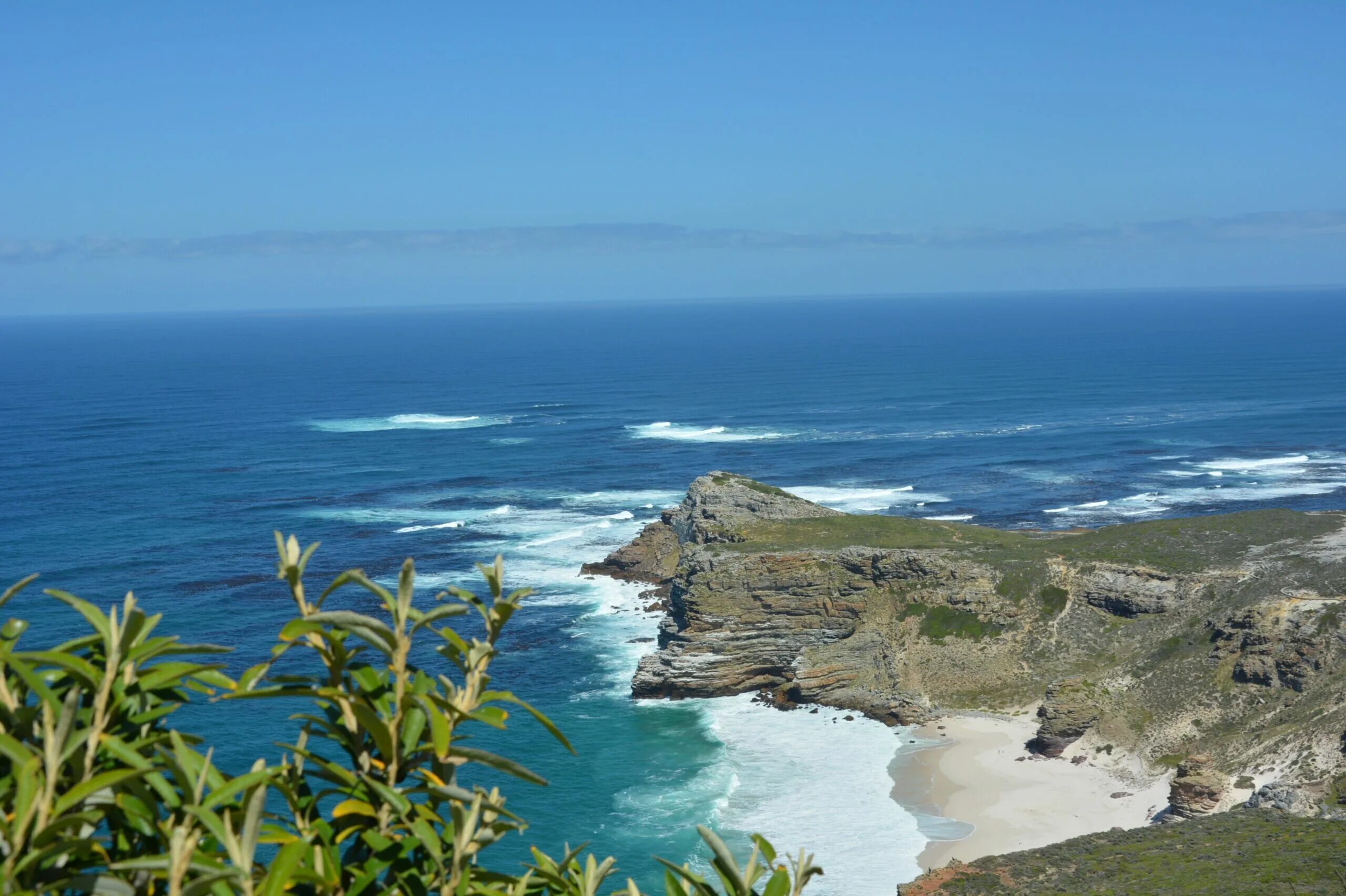 2 океана в африке. Мыс игольный ЮАР. Мыс Агульяс. Мыс Агульяс, ЮАР. Кейптаун мыс игольный.