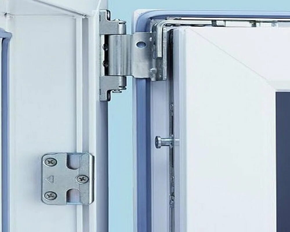 регулировка окон стеклопакетов. фурнитура для пластиковых окон. регулировка створки окна рехау. регулировка пластиковых окон. монтаж пластиковых окон.