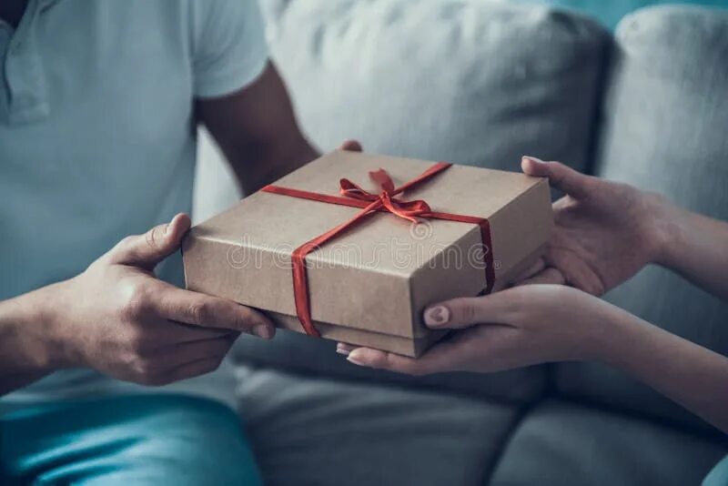 A christmas gift. Choose your gift. Gift card. Открытка с бантом. Be me gift.