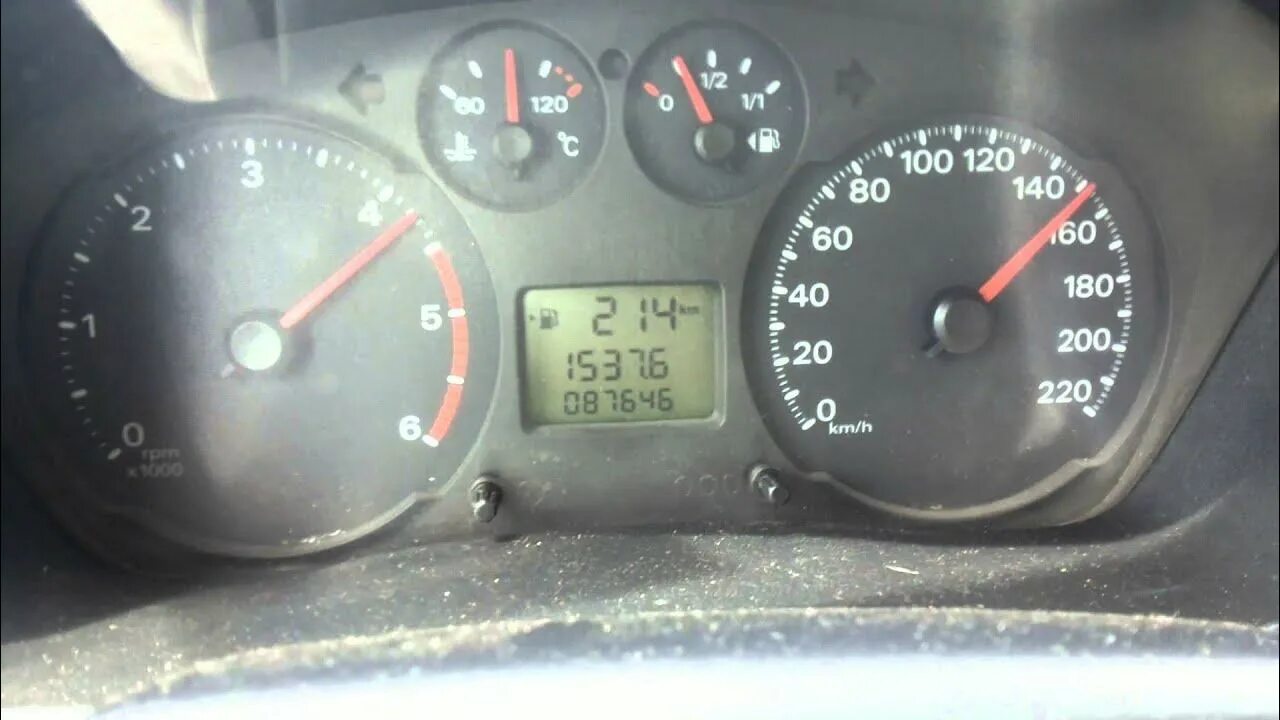 Максимальная скорость форда. Ford transit 2.2 максимальная скорость. ford transit 90t330. форд транзит спидометр. форд транзит скорость.