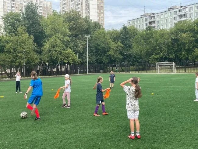 Турнир по футболу в солнцево. Команды футбола. Радуга в футболе. Футбол солнцево. Футбол солнцево.