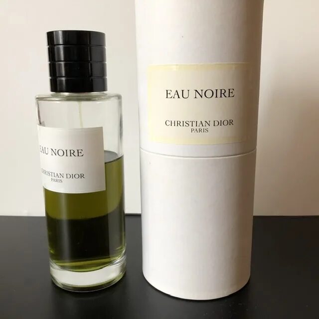 Диор нуар духи женские. Диор нуар. Диор туалетная вода ноир. Dior noire. Christian dior cologne royale.