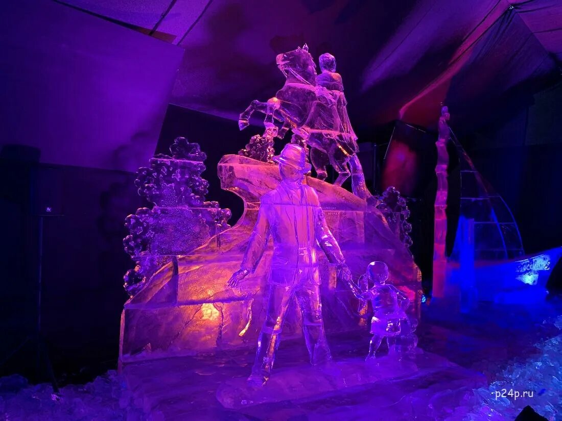 Фестиваль ледовых скульптур кроншлед. Кронштадт ледяные фигуры. Экспозиция ледовых скульптур. Фигурки из льда.