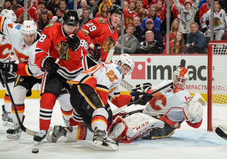 Калгари 1988 хоккей. Чикаго нхл. Чикаго блэкхокс калгари флеймс. Чикаго нхл. Калгари чикаго.