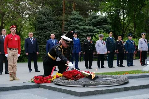 Открытие вечного огня в острове