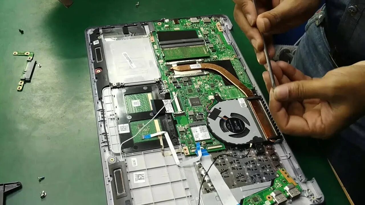 ASUS s510u. ASUS VIVOBOOK s510u. ASUS s510u SSD. Diassembling ASUS u500vz. Разбор asus vivobook