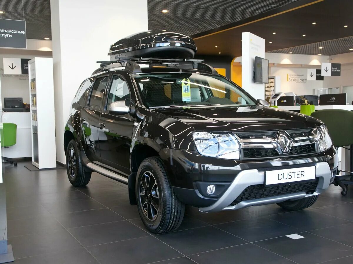 Renault Duster 2020. Рено Дастер 2020 черный. Рено Дастер 2019 черный. Renault Duster в автосалоне. Купить дастер кредит